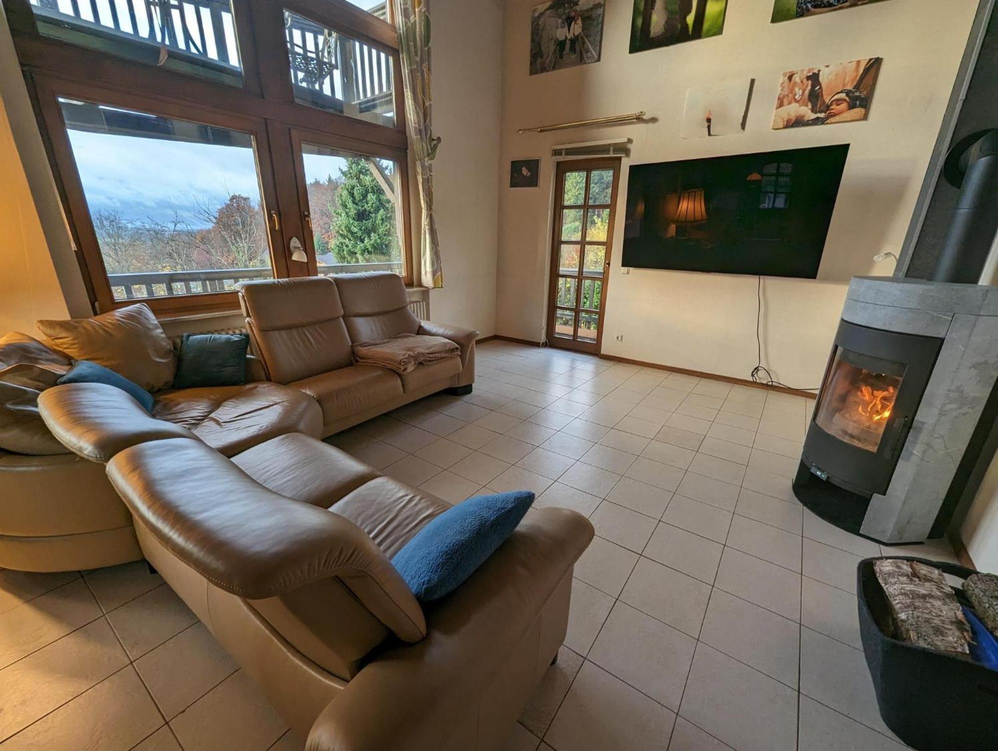 Sonnige Aussicht Villa Losheim Kültér fotó